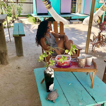 הוסטל Caye Corker Tropical Oasis מראה חיצוני תמונה
