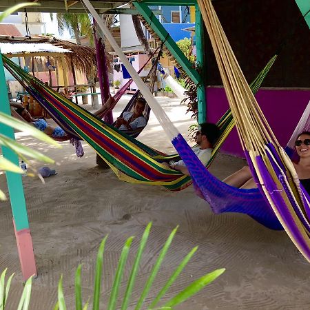 הוסטל Caye Corker Tropical Oasis מראה חיצוני תמונה