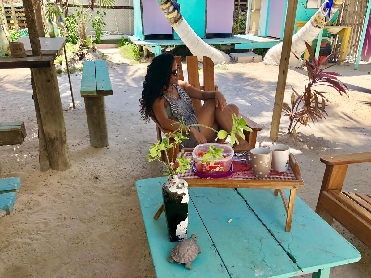 הוסטל Caye Corker Tropical Oasis מראה חיצוני תמונה